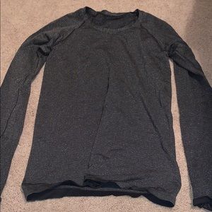 Long sleeve workout top